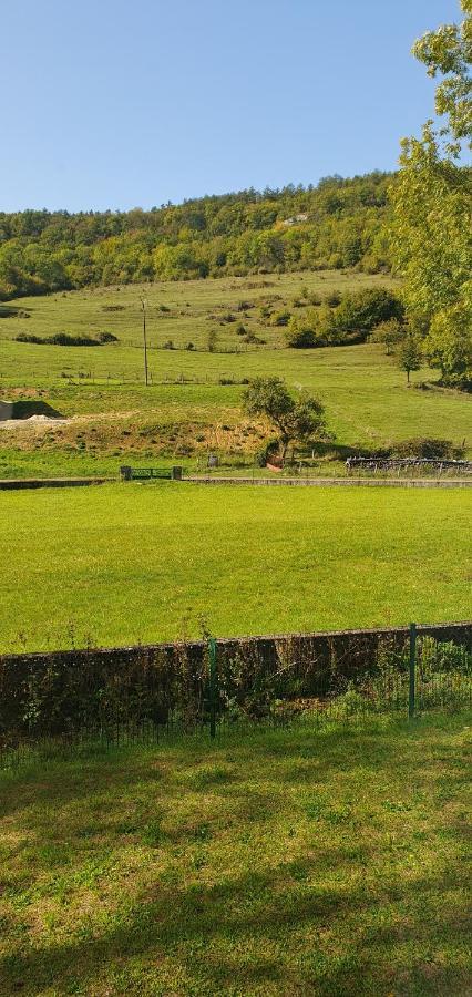 La Petite Porte Verte Bouilland Exterior foto